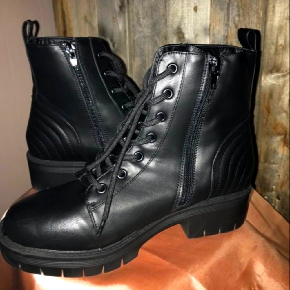Black Combat Boots size 7